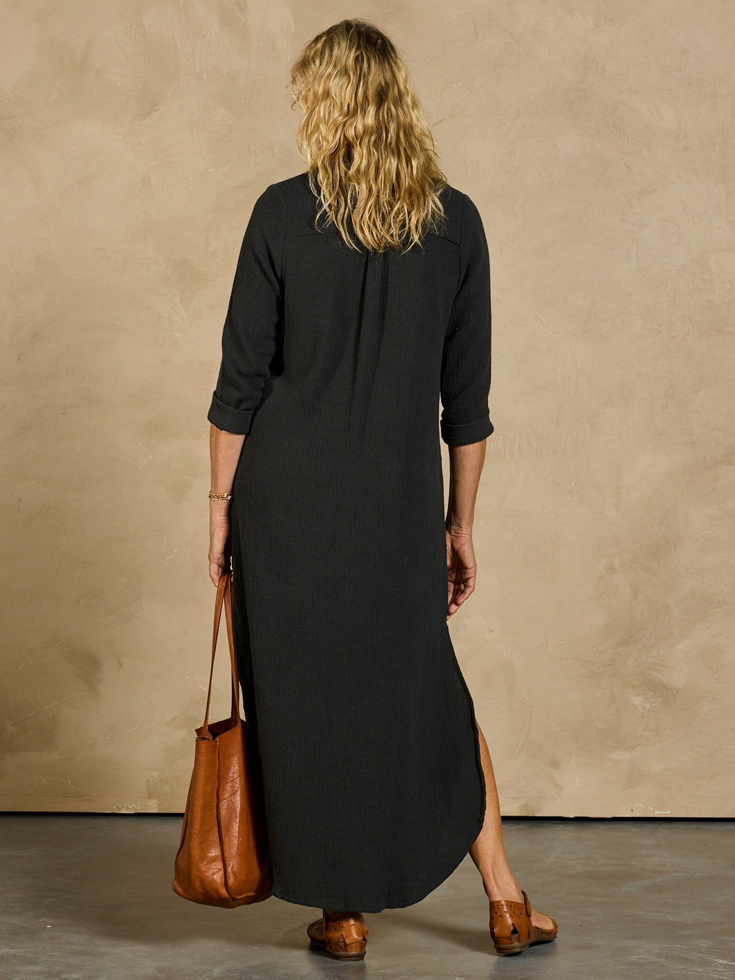 Charcoal Linen Shirt Dress for Women with Curved Hem and Functional Pockets – Stylish Maxi Dress with Long Sleeves and Side Splits 6